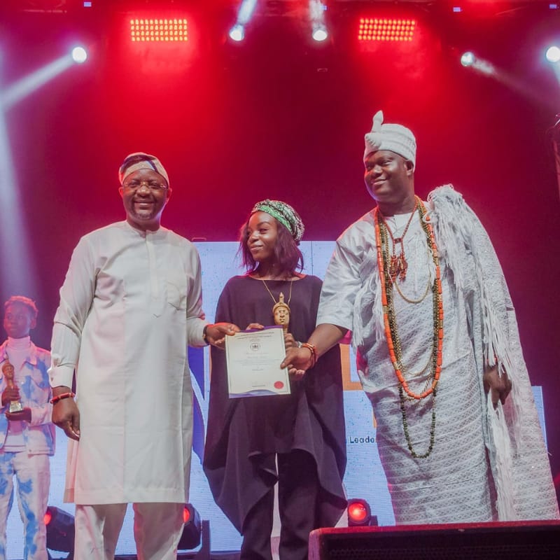 Mirabelle Morah receives the Royal African Young Leadership Award for Creative Leadership